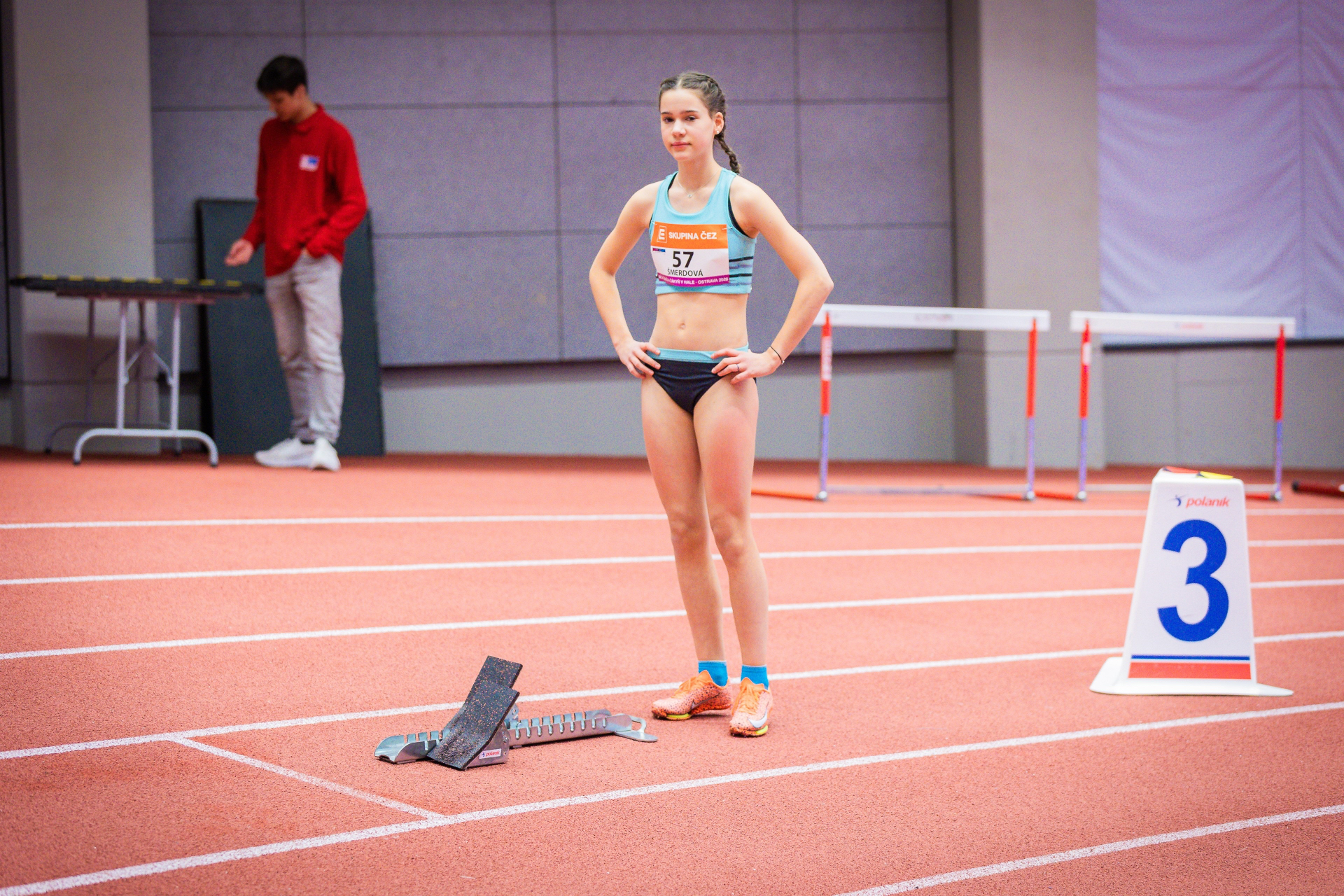 Simona Šmerdová na atletické dráze